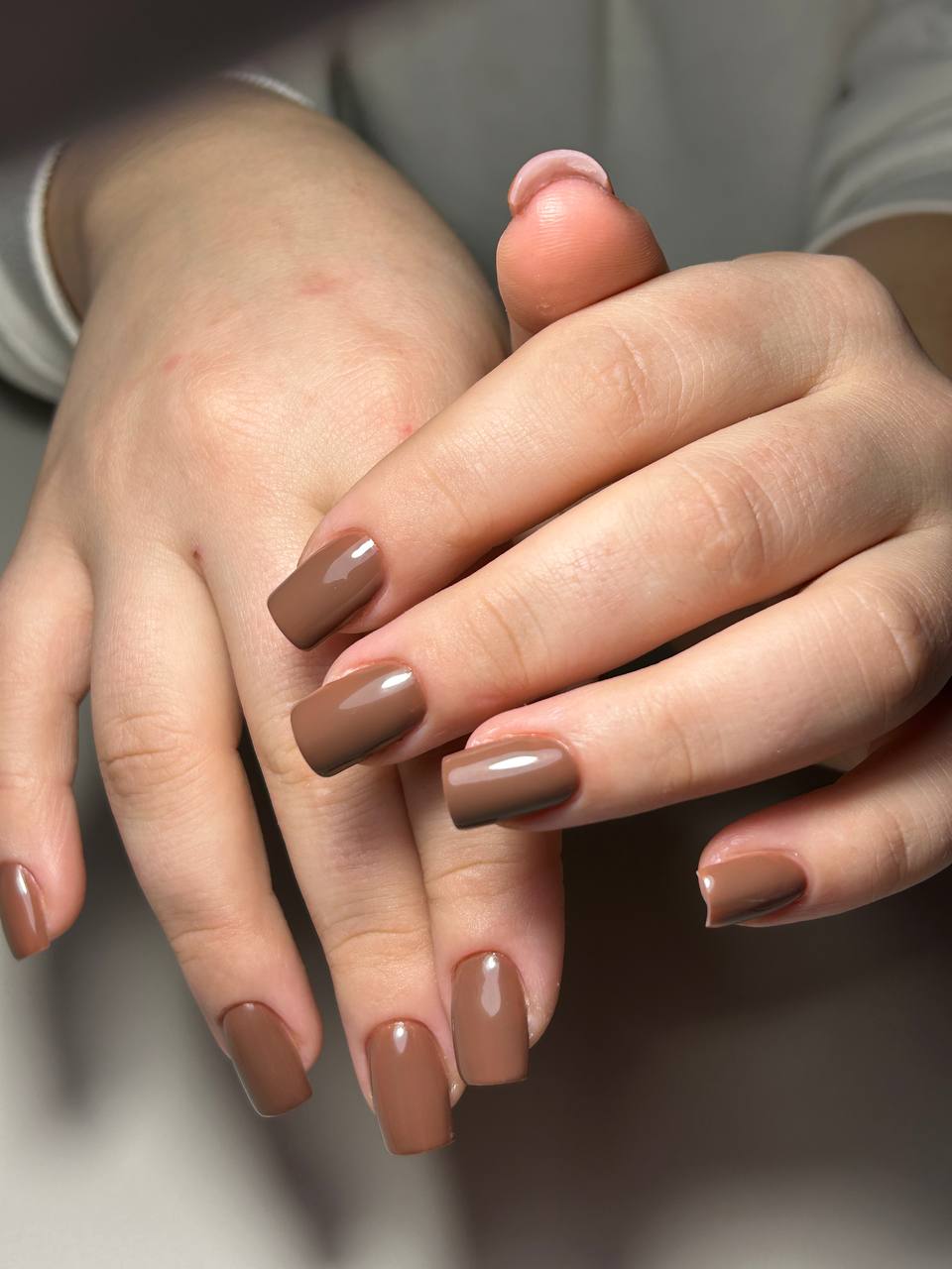 Кавовий нюд манікюр