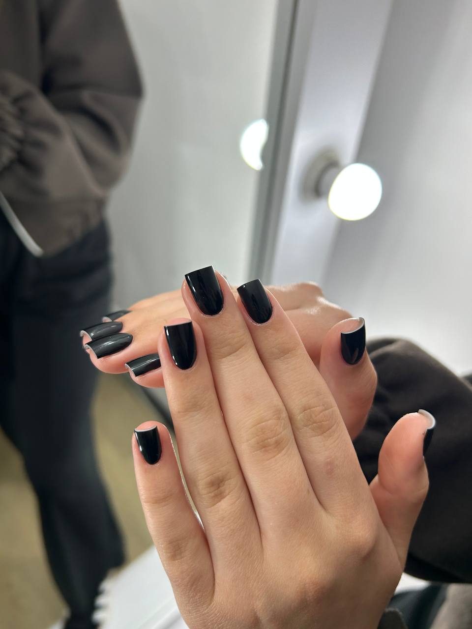 Нюдовий манікюр